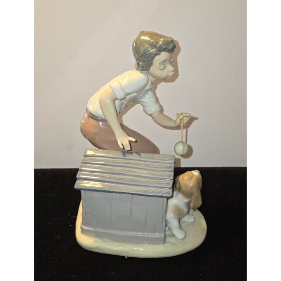 Lladro Boy With Dog Porcelain Figurine 5797, Spain, MINT, 8" has orig box - Picture 2 of 13